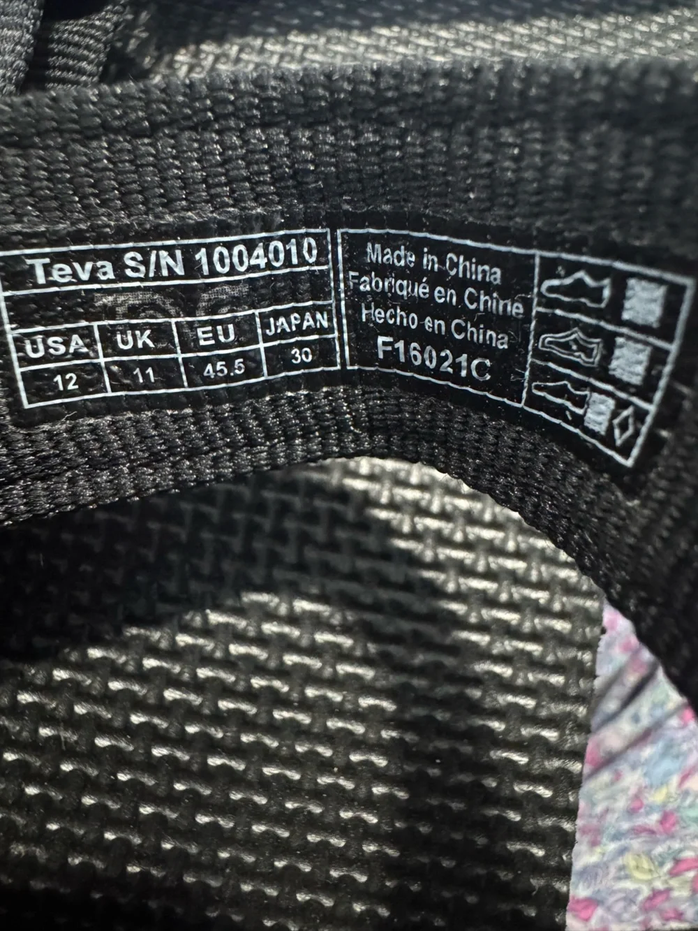 NWOT Teva Men's Black Adjustable Strap Sandals
